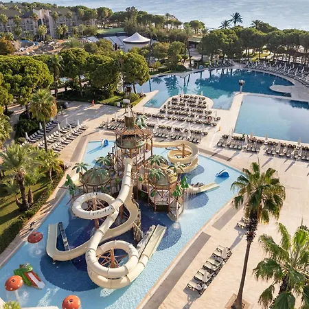 Otel Dobedan World Palace 